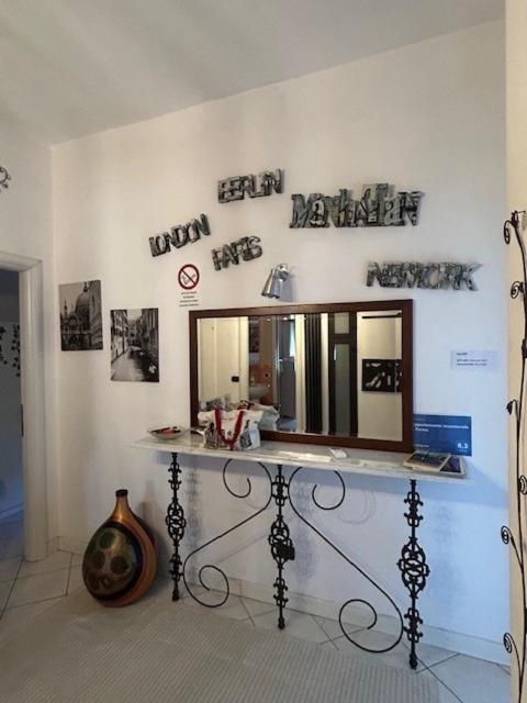 Appartamento Incantevole A Parma Kültér fotó